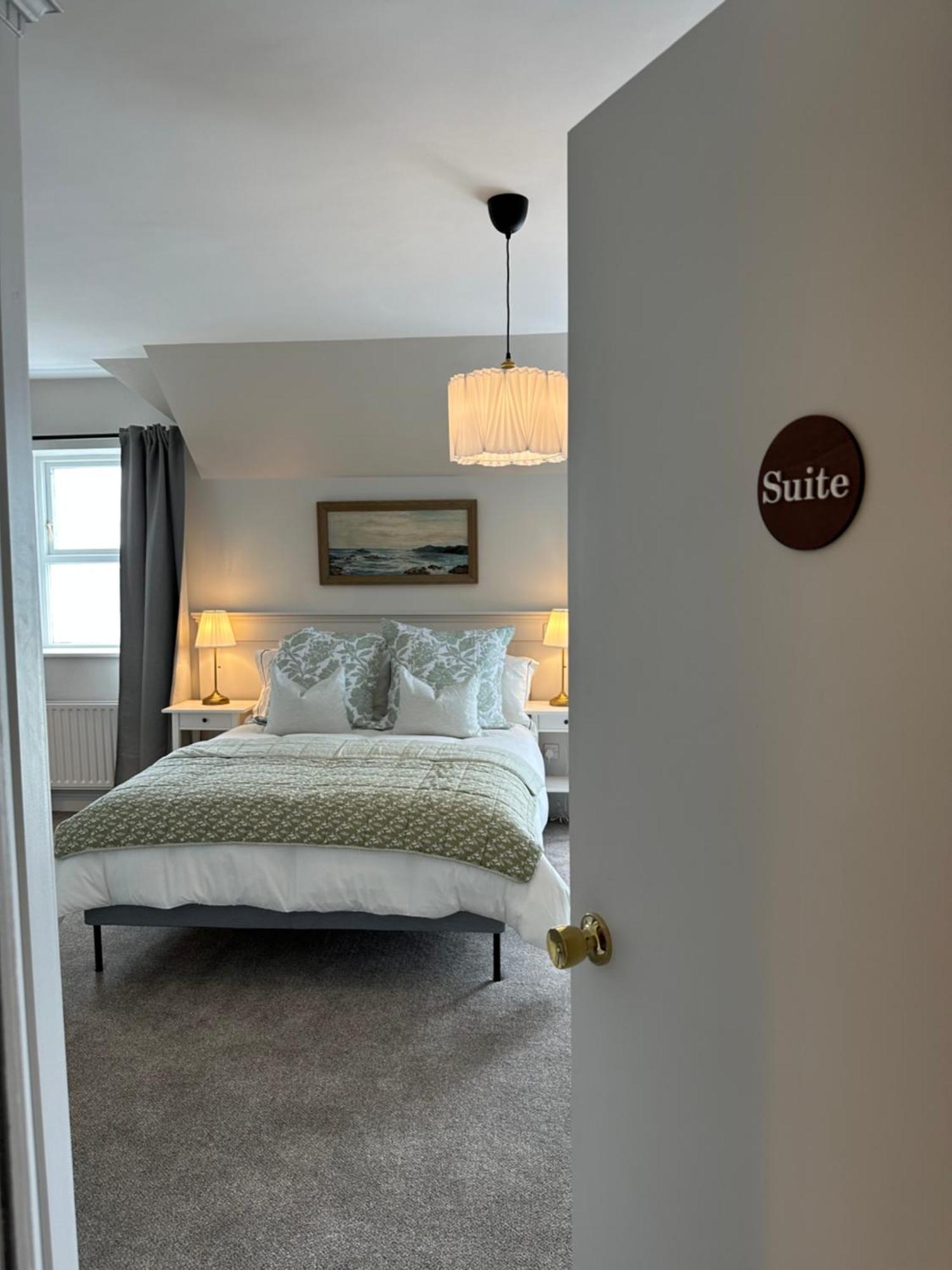 Eldon'S Bed & Breakfast ราวด์สโตน ภายนอก รูปภาพ