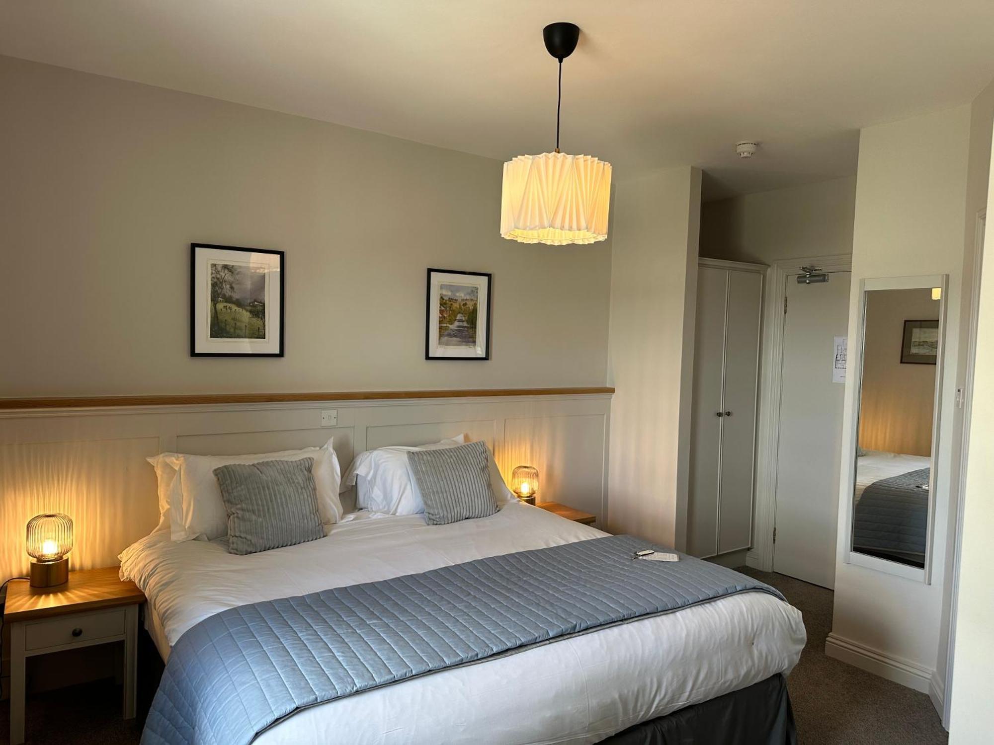 Eldon'S Bed & Breakfast ราวด์สโตน ภายนอก รูปภาพ
